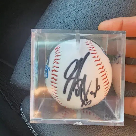 [BUNJANG] Lee Seung-yeop Autographed Baseball / 이승엽 친필 사인볼