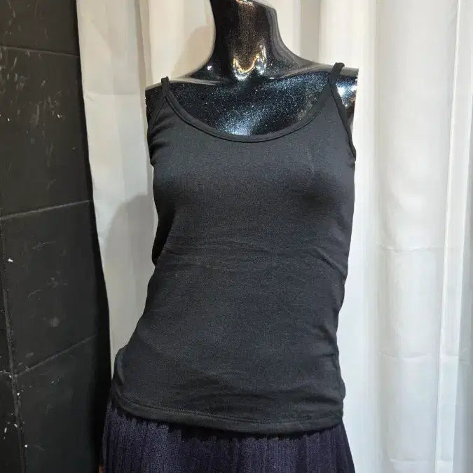 [BUNJANG] Black Sleeveless Knit Top / 앞뒤 라운드 기모 블랙 나시