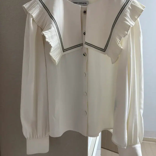 [BUNJANG] Luckychouette Sailor Blouse / 럭키슈에뜨 세일러 블라우스