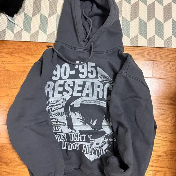 [BUNJANG] Vivastudio Hoodie / 비바스튜디오 후드티