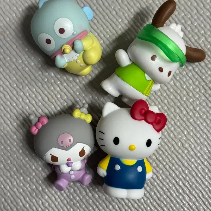 [BUNJANG] Sanrio Characters 4-Piece Figure Set / 산리오 캐릭터 피규어 4종 일괄