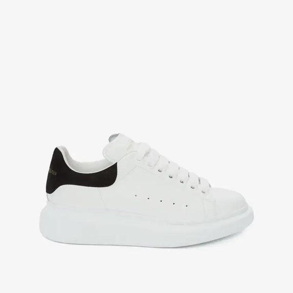 [BUNJANG] Alexander McQueen Oversized Sneakers White/Black / (W) 알렉산더 맥퀸 오버사이즈드 스니커즈 화이트 블랙