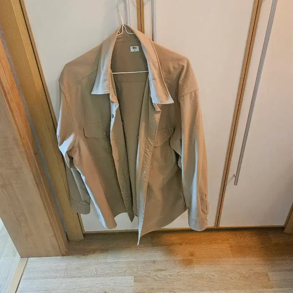 [BUNJANG] Uniqlo Beige Jacket / 유니클로  베이지색 자켓