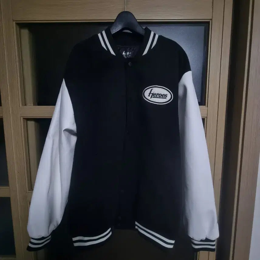 [BUNJANG] Heroes Baseball Jacket Black/White Size 100 / 히어로즈 야구 점퍼 블랙/화이트 100