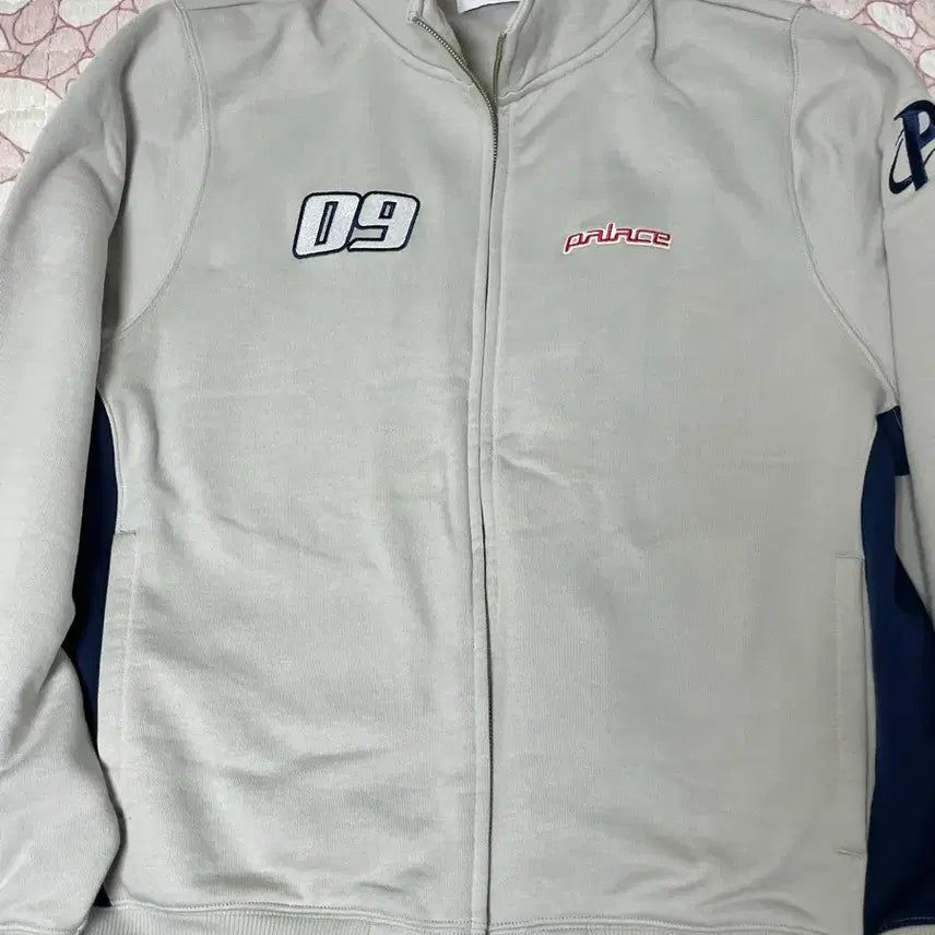 [BUNJANG] Palace Zip-Up Jacket 2XL / 팔라스 집업 2xl 착샷