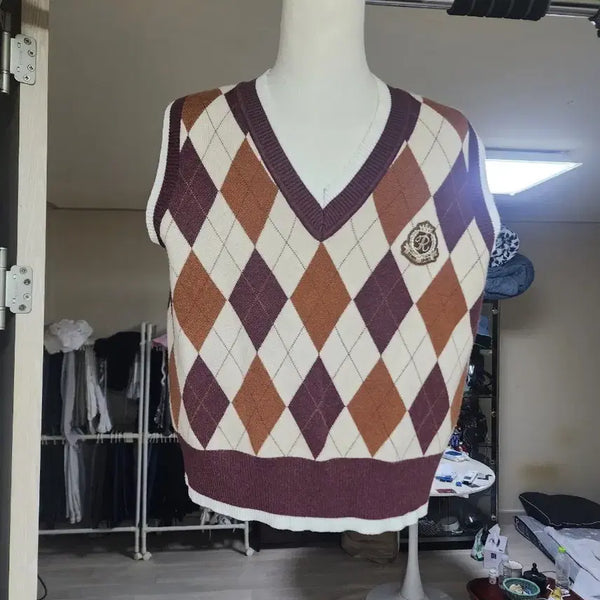 [BUNJANG] Argyle Knit Vest (Brown/Beige) / 아가일 니트 조끼 (브라운/베이지)