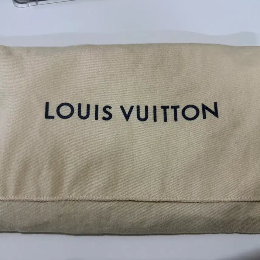 [BUNJANG] Louis Vuitton Kirigami GM Pouch / 루이비통 키리가미 대 판매합니다