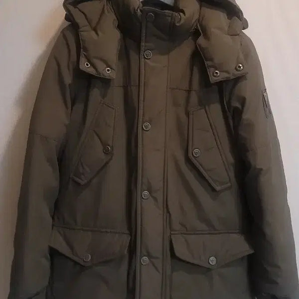 [BUNJANG] Guess Down Puffer Jacket Khaki Size 95 / 게스 Guess 오리털패딩 카키색