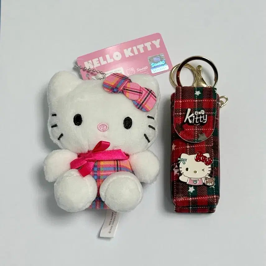 [BUNJANG] Hello Kitty Checkered Pattern Keyring Set (Plush Keyring + Lip Pouch) / 헬로키티 체크 패턴 키링 세트(인형키링 + 립파우치)