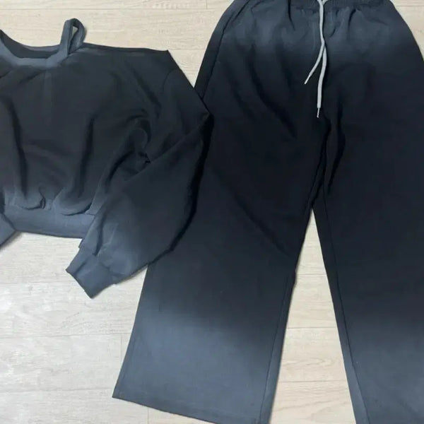[BUNJANG] Off-Shoulder Crop Training Set / 오프숄더 크롭 트레이닝세트