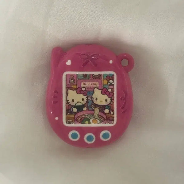 [BUNJANG] Hello Kitty Tamagotchi Keychain / 키티 다마고치 모양 키링