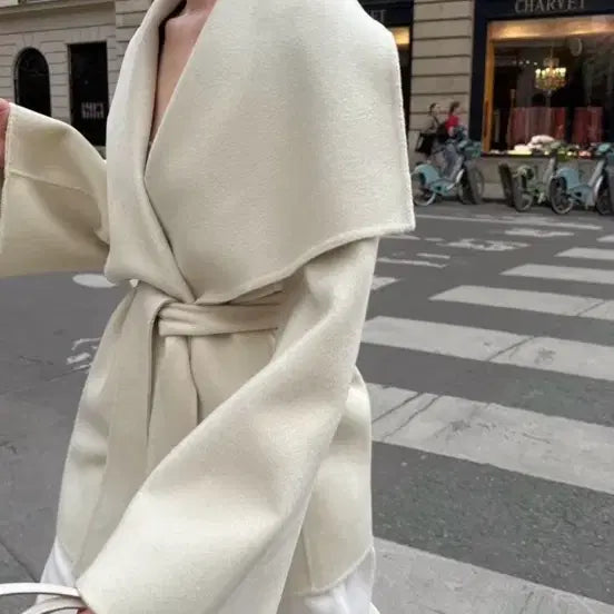 [BUNJANG] The Lourant Overshoulder Half Coat / 더로랑 오버숄 하프코트