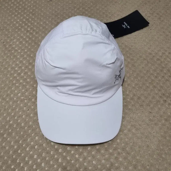 [BUNJANG] Arc'teryx Calvus Cap White / 아크테릭스 칼버스 볼캡 모자 화이트