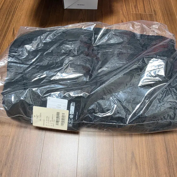 [BUNJANG] Arc'teryx Cerium Women's Medium New Arrival / 아크테릭스 세륨 여성 미듐 새상품 판매합니다.