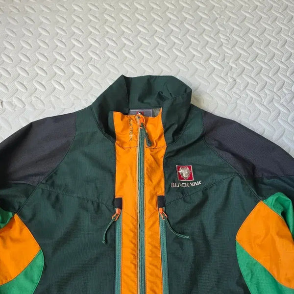 [BUNJANG] Black Yak Windbreaker Green/Orange / 블랙야크 바람막이 100 그린/오렌지