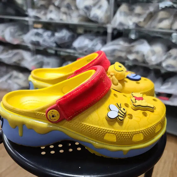 [BUNJANG] Crocs Winnie the Pooh Classic Platform Clogs (230mm) / 크록스 곰돌이 푸 클래식 플랫폼 클로그 230mm [211092-90H]
