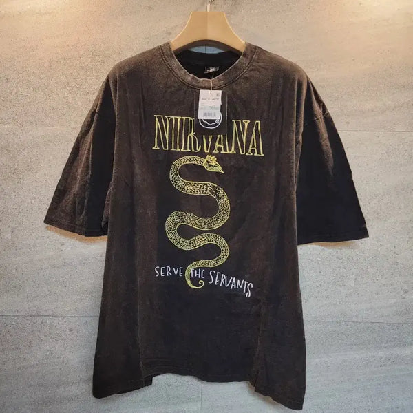 [BUNJANG] NIRVANA Snake Wash T-Shirt (XL) / NIRVANA. 오피셜 굿즈. 스네이크 워싱 반팔티. 미착.