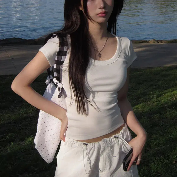 [BUNJANG] Basic White U-Neck Short Sleeve T-Shirt / 유넥 화이트 반팔티