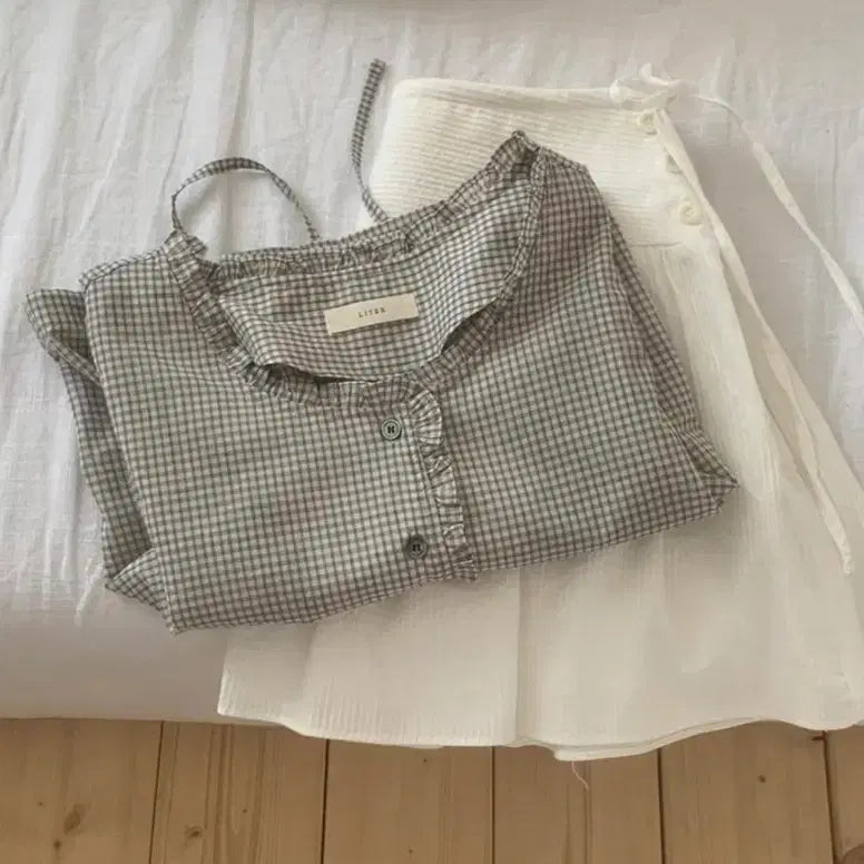 [BUNJANG] Liter Soda Check Frill String Blouse / [liter]리터 소다 체크 프릴 스트링 블라우스