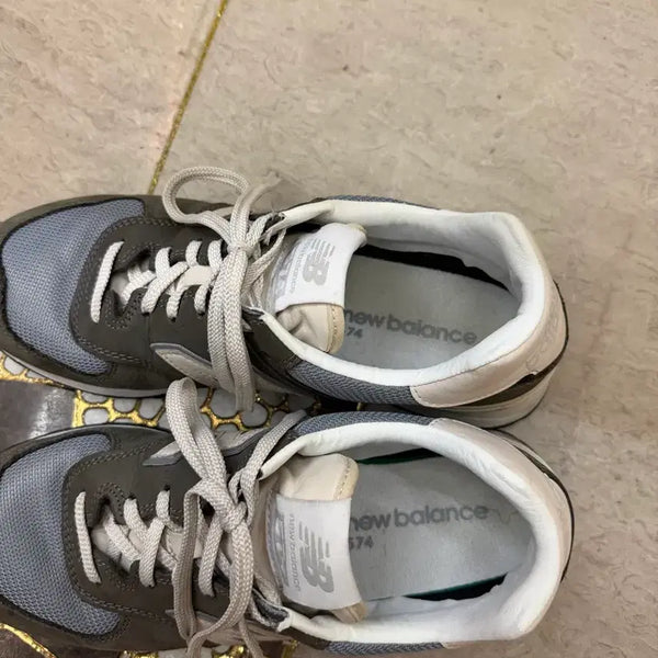 [BUNJANG] New Balance 574 Sneakers / 뉴발란스 574