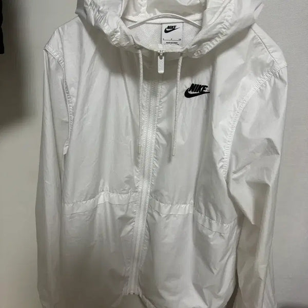 [BUNJANG] Nike Windbreaker Jacket White / 나이키 윈드브레이커 화이트