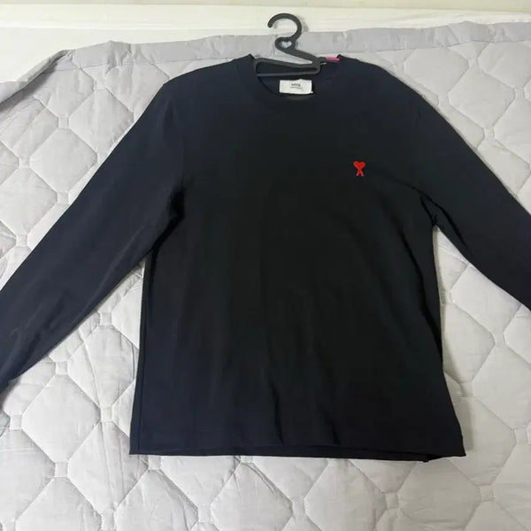 [BUNJANG] AMI Long Sleeve L / 아미 롱슬리브 L
