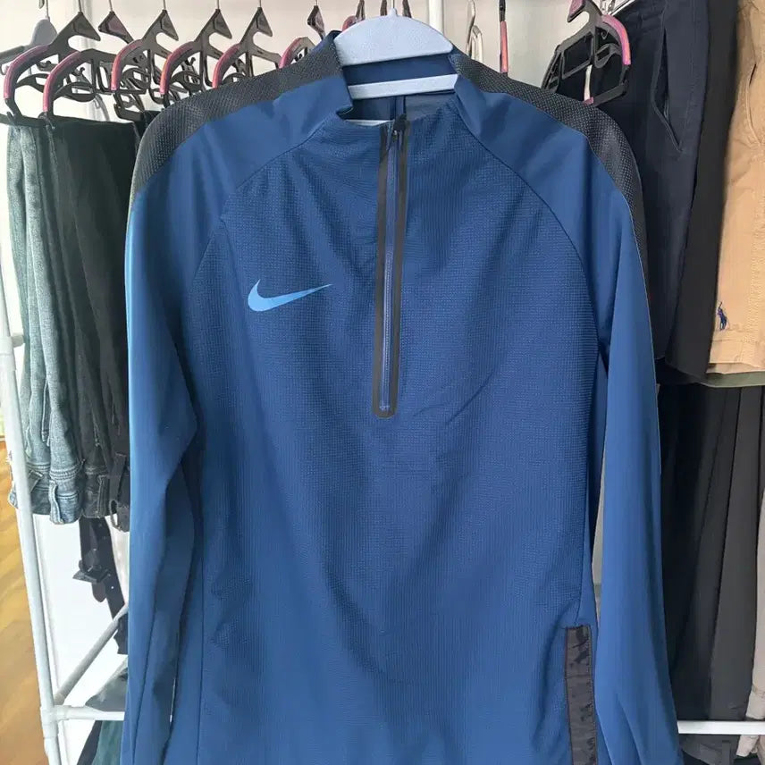 [BUNJANG] Nike AeroLayer Drill Top Size 95 / 나이키 에어로레이어 드릴탑