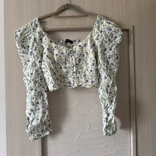 [BUNJANG] Floral Puff Sleeve Blouse / 플로럴 퍼프 소매 블라우스