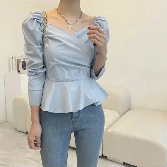 [BUNJANG] Sky Blue Puff Sleeve Wrap Blouse / 새상품 하늘색 퍼프소매 랩 블라우스