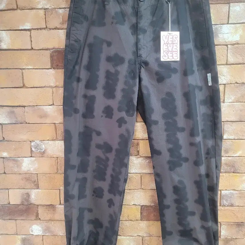 [BUNJANG] YESEYESEE Doodled Strap Pants S Size / 예스아이씨 도디드 스트랩 팬츠 S 사이즈