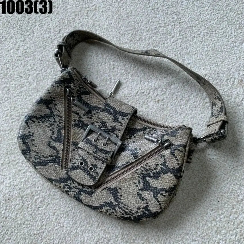 [BUNJANG] BestiBelli Python Pattern Shoulder Bag / 베스티벨리 뱀피 무늬 숄더백 1003