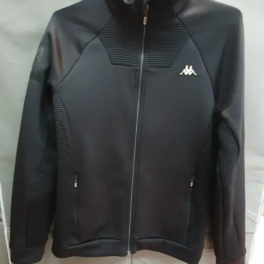 [BUNJANG] Kappa Black Training Zip-up Jacket L / kappa 카파 블랙 트레이닝 집업 L 춘추 런닝복 바람막이