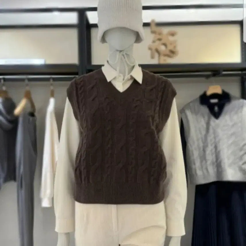 [BUNJANG] Lacoste Cable Knit Vest Brown / 라코스테 케이블 니트 조끼 브라운