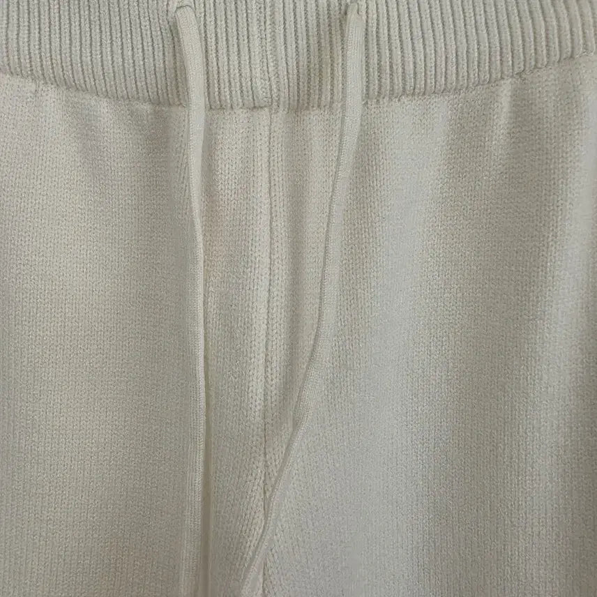 [BUNJANG] Cream Knit Pants (9-length) / 귀욤 니트바지