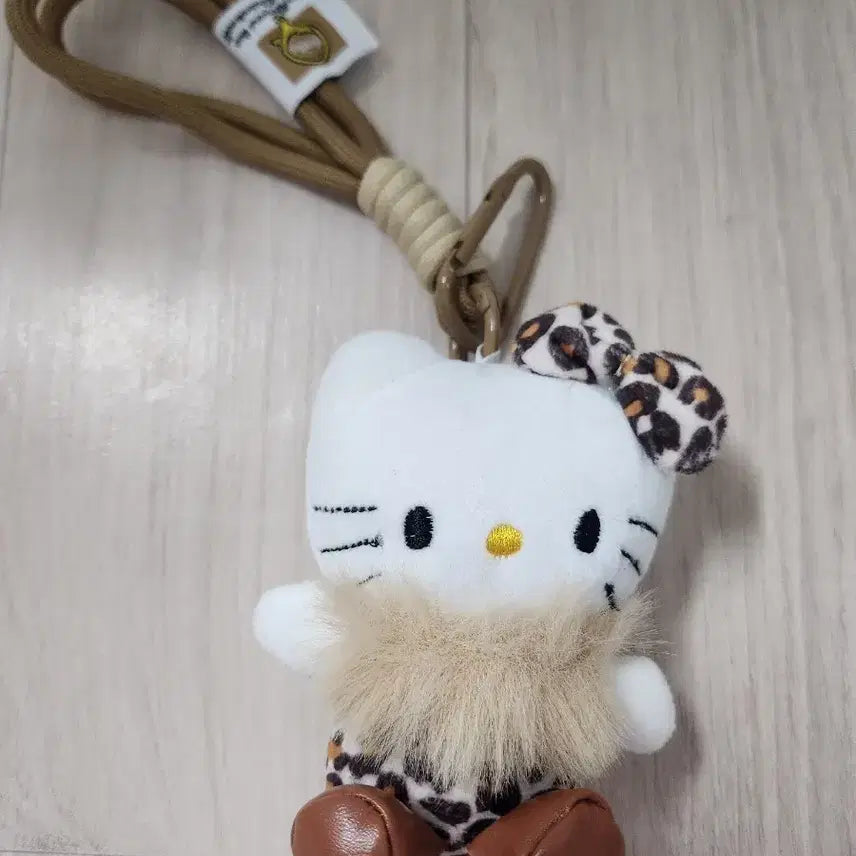 [BUNJANG] Hello Kitty Leopard Print Keychain Doll New Arrival / 키티 호피 키링인형 새상품