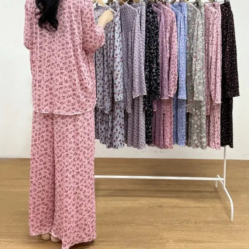 [BUNJANG] Flower Pattern Pleated Two-Piece Homewear Set (Sizes 44-77) / 새상품 홈웨어 플라워 패턴 주름 투피스 세트 빅사이즈 가능 44-77