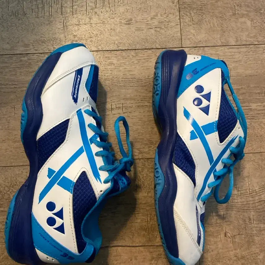 [BUNJANG] Yonex Badminton Shoes 235 / 요넥스 배드민턴화 235