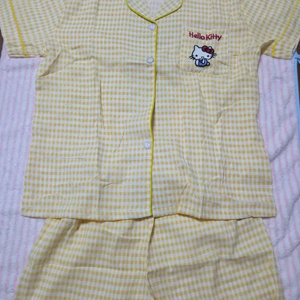 [BUNJANG] Hello Kitty Plaid Pajama Set / 헬로키티 체크 파자마 세트(새상품)