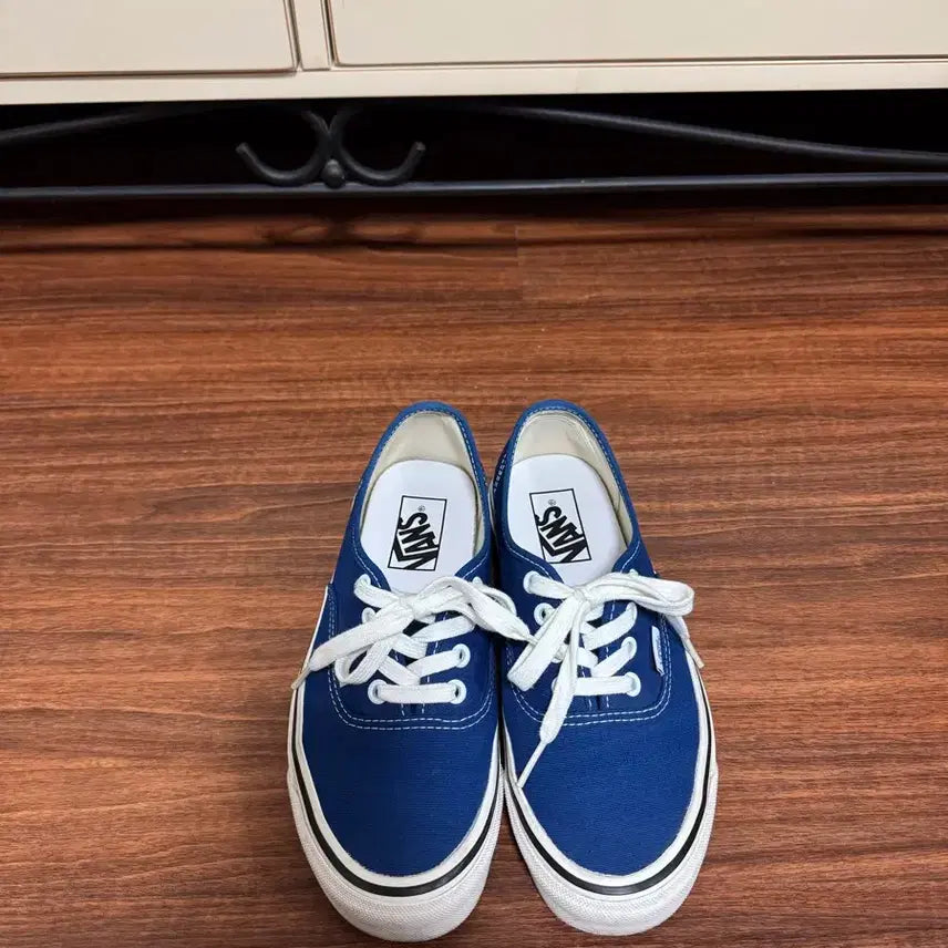 [BUNJANG] Vans Authentic 44 Blue Sneakers / 반스 어센틱 44 블루 235