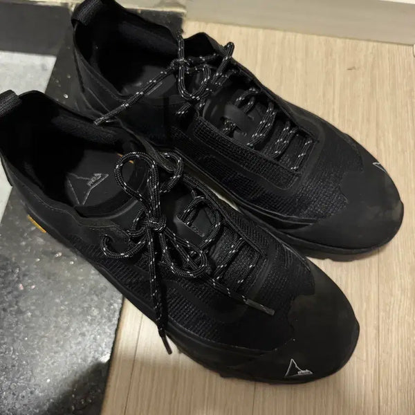 [BUNJANG] Roa Catarina Black Light Sneakers / 로아 카타리나 블랙 라이트 42.5