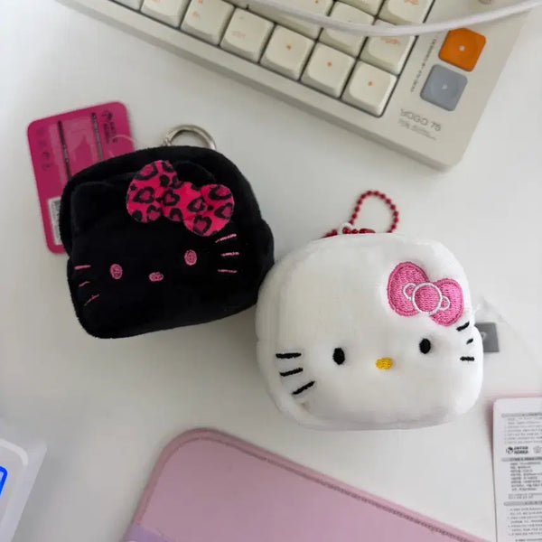[BUNJANG] Hello Kitty Mini Square Pouch Keychain (Black/White) / 헬로키티 미니 네모 파우치 키링 (블랙/화이트)