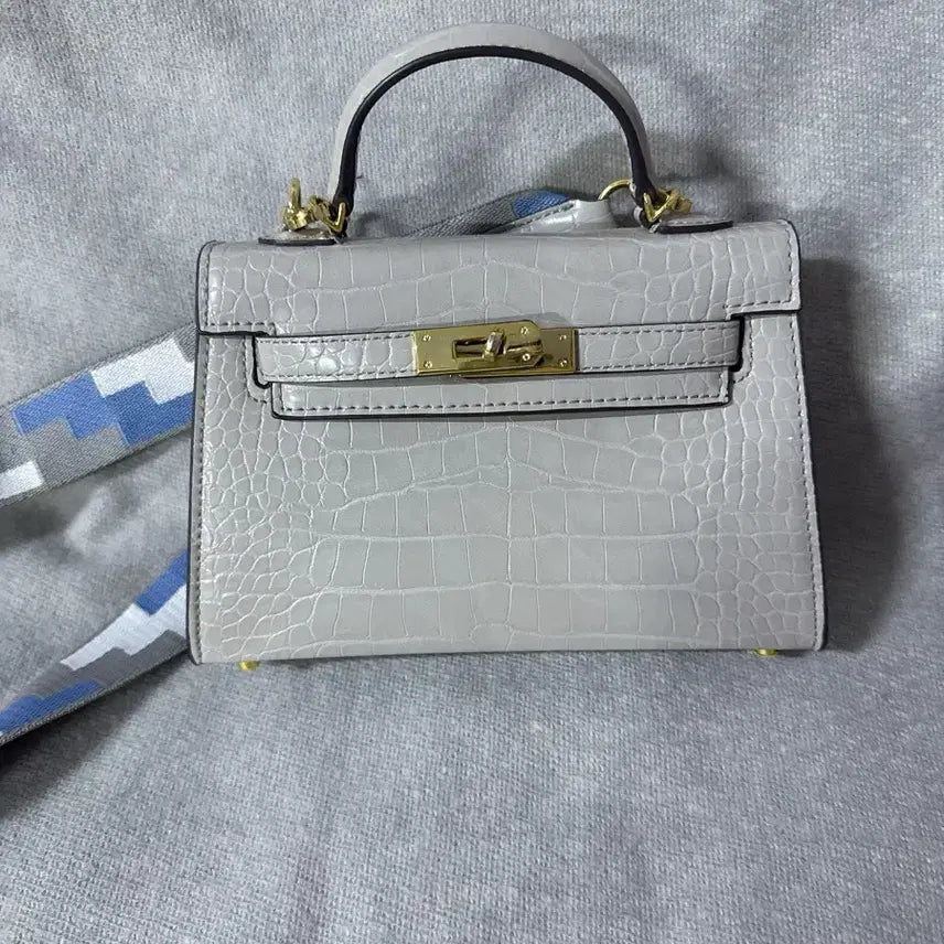 [BUNJANG] Gray Crocodile Pattern Mini Tote Bag / 그레이 악어 패턴 미니 토트백