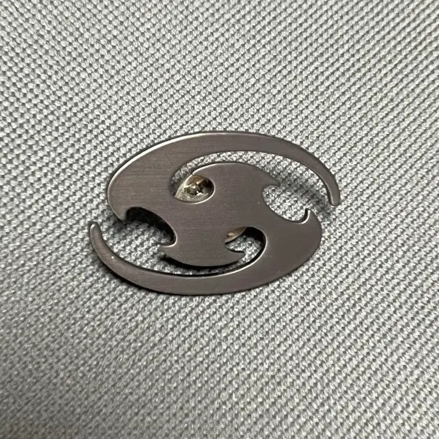 [BUNJANG] Sansan Gear Logo Pin / 산산기어 로고뱃지