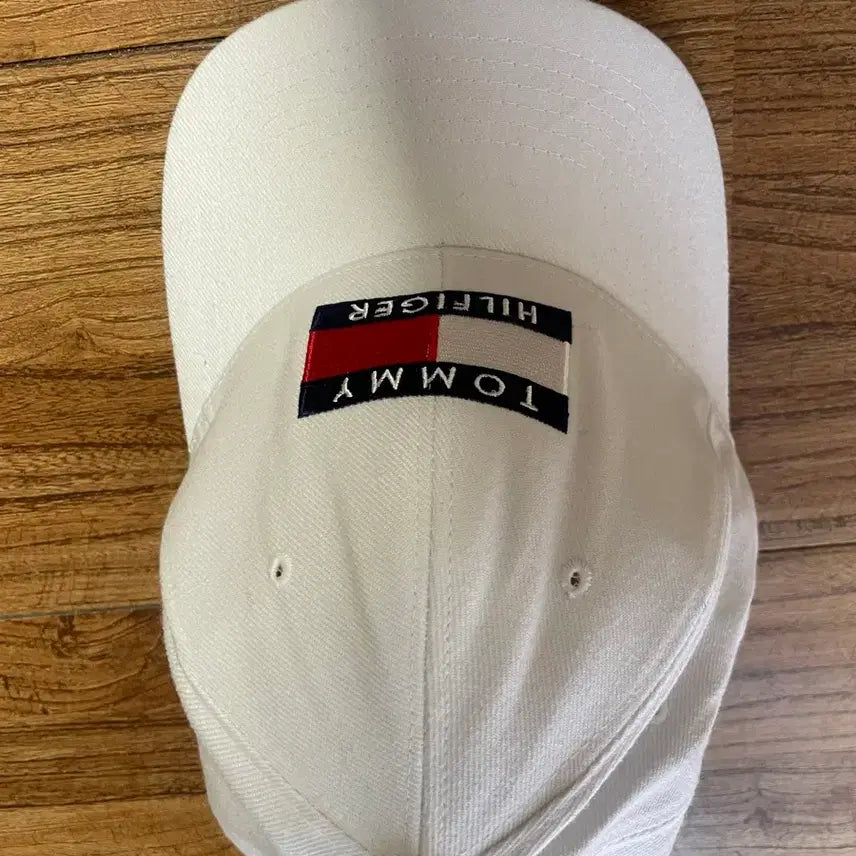 [BUNJANG] Tommy Hilfiger White Ball Cap / 타미힐피거 화이트 볼캡