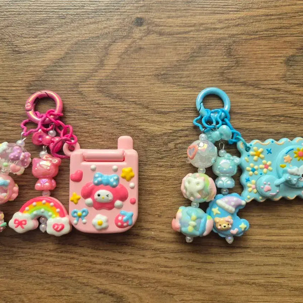 [BUNJANG] Handmade Beaded Keychain - Hello Kitty & My Melody / 키티 키링 마멜 핸드폰 수제 비즈 키링 가방고리 우정템