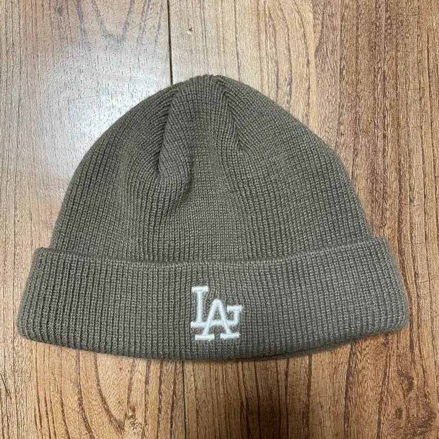 [BUNJANG] MLB LA Beanie Khaki 100% Acrylic / MLB LA 비니 카키색 아크릴 100%