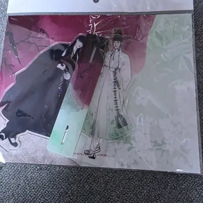 [BUNJANG] Sealed "Midnight Serenade" Hanbok Acrylic Stand / 미개봉 귀야곡 한복아크릴