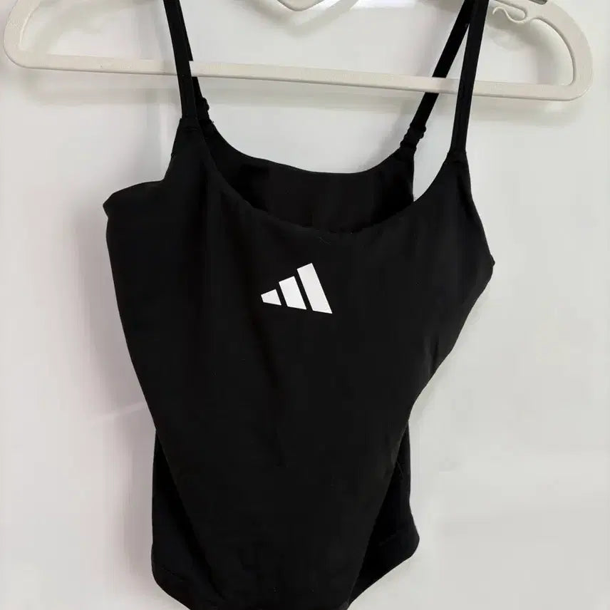 [BUNJANG] Adidas Sleeveless Workout Top / 아디다스 운동복 슬리브리스