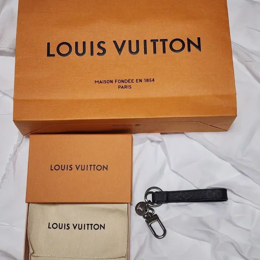 [BUNJANG] Louis Vuitton Monogram Eclipse Dragonne Keyring/Holder / [정품/풀세트]루이비통 모노그램 이클립스 드라곤느 키링/키홀더 판매합니다