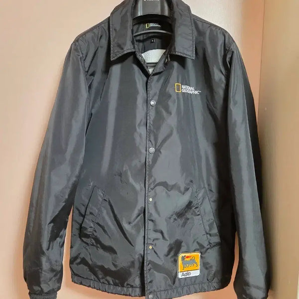 [BUNJANG] National Geographic Coach Jacket Black / 내셔널지오그래픽 코치 자켓 블랙